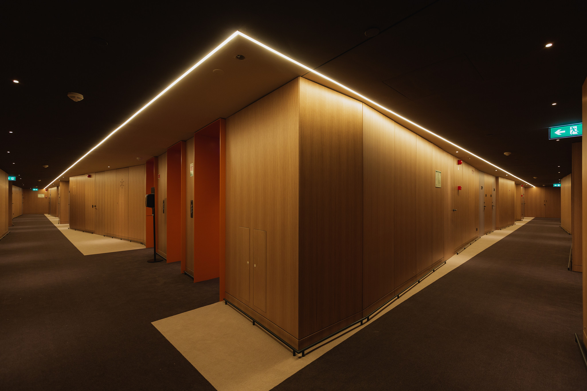 _5_Hotel_LumenLX_corredor